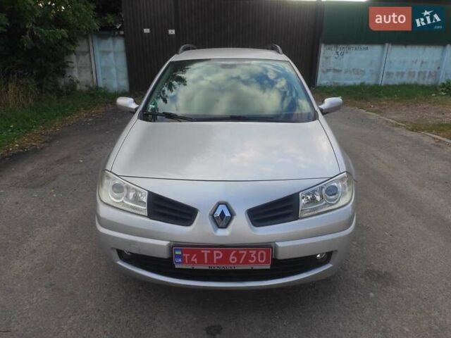 Серый Рено Меган, объемом двигателя 1.6 л и пробегом 206 тыс. км за 5390 $, фото 1 на Automoto.ua