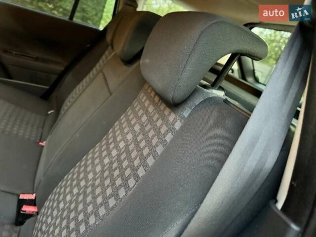 Серый Рено Меган, объемом двигателя 1.6 л и пробегом 190 тыс. км за 5650 $, фото 33 на Automoto.ua