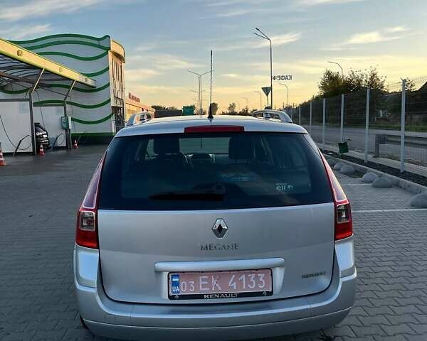 Серый Рено Меган, объемом двигателя 0 л и пробегом 252 тыс. км за 4450 $, фото 1 на Automoto.ua