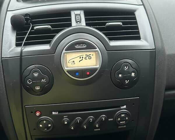 Серый Рено Меган, объемом двигателя 1.6 л и пробегом 248 тыс. км за 5500 $, фото 24 на Automoto.ua