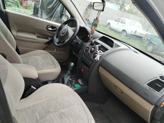 Рено Меган 2007 в Белой Церкве на Automoto.ua Серый Рено Меган, объемом двигателя 1.5 л и пробегом 295 тыс. км за 4600 $, фото 4 на Automoto.ua