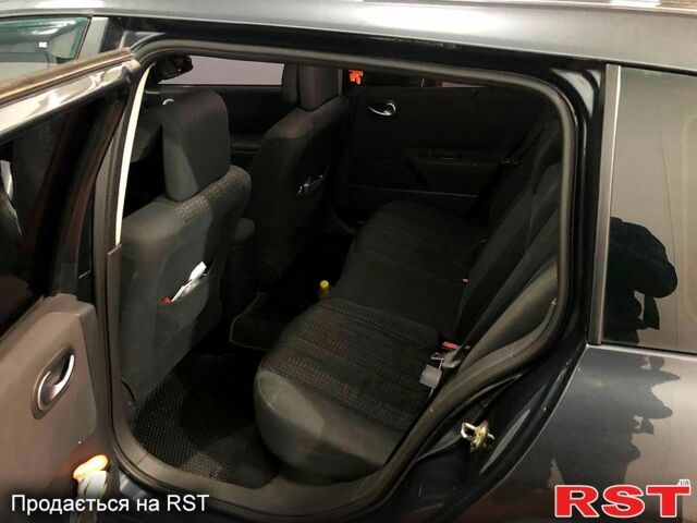 Серый Рено Меган, объемом двигателя 1.5 л и пробегом 321 тыс. км за 5500 $, фото 2 на Automoto.ua