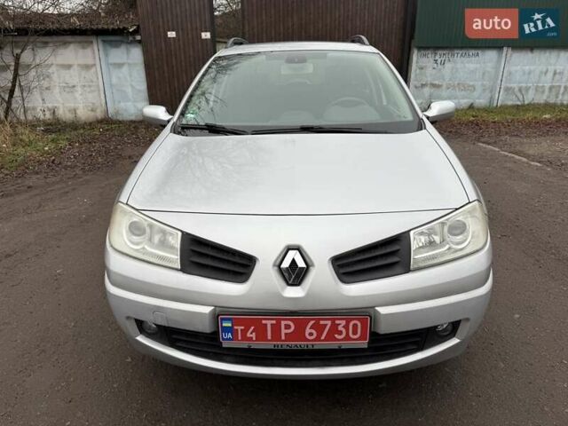 Серый Рено Меган, объемом двигателя 1.6 л и пробегом 206 тыс. км за 5190 $, фото 1 на Automoto.ua