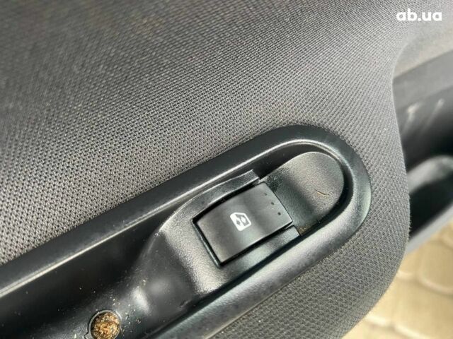 Серый Рено Меган, объемом двигателя 1.5 л и пробегом 342 тыс. км за 4690 $, фото 33 на Automoto.ua