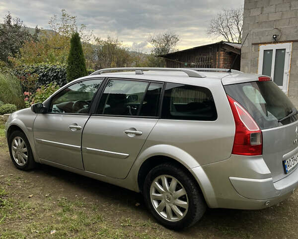 Серый Рено Меган, объемом двигателя 1.6 л и пробегом 209 тыс. км за 5000 $, фото 5 на Automoto.ua