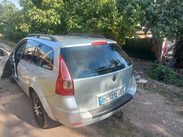 Сірий Рено Меган, об'ємом двигуна 1.5 л та пробігом 350 тис. км за 4500 $, фото 3 на Automoto.ua