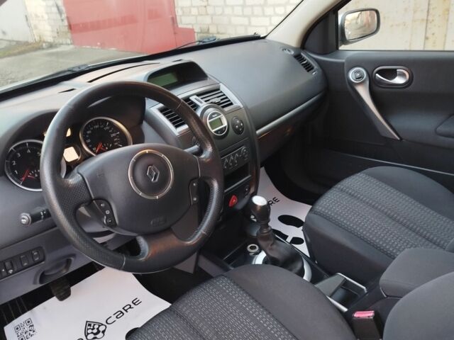 Сірий Рено Меган, об'ємом двигуна 2 л та пробігом 162 тис. км за 6299 $, фото 18 на Automoto.ua