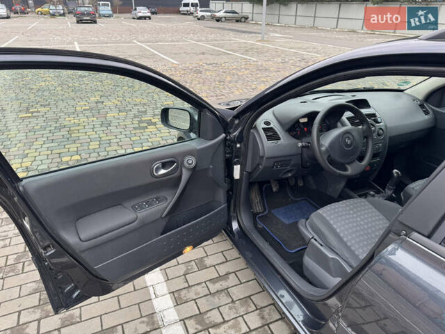 Серый Рено Меган, объемом двигателя 1.6 л и пробегом 193 тыс. км за 5000 $, фото 5 на Automoto.ua