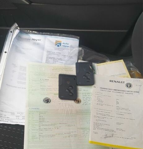 Сірий Рено Меган, об'ємом двигуна 1.6 л та пробігом 210 тис. км за 6150 $, фото 7 на Automoto.ua