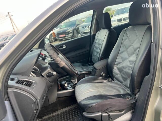 Серый Рено Меган, объемом двигателя 1.5 л и пробегом 342 тыс. км за 4690 $, фото 18 на Automoto.ua