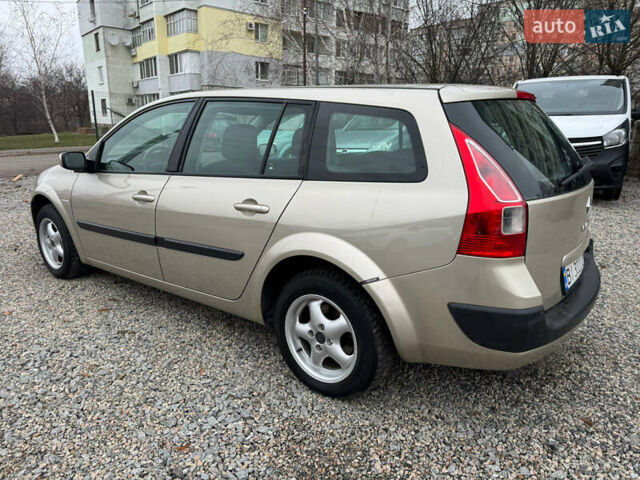 Серый Рено Меган, объемом двигателя 1.6 л и пробегом 236 тыс. км за 5200 $, фото 12 на Automoto.ua