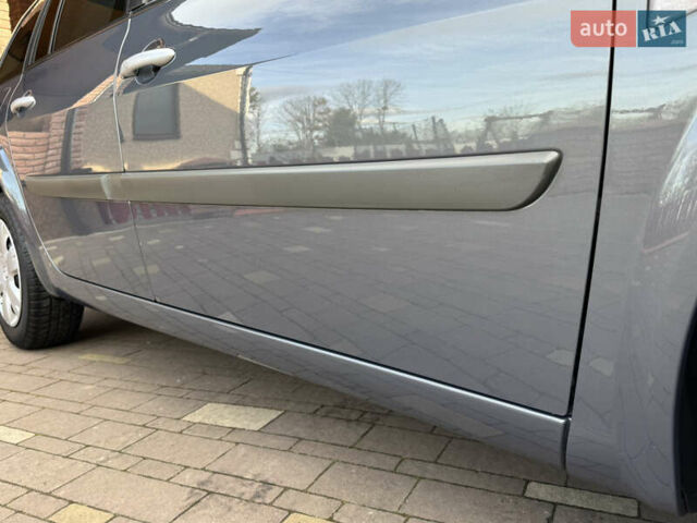 Сірий Рено Меган, об'ємом двигуна 1.6 л та пробігом 106 тис. км за 5999 $, фото 37 на Automoto.ua