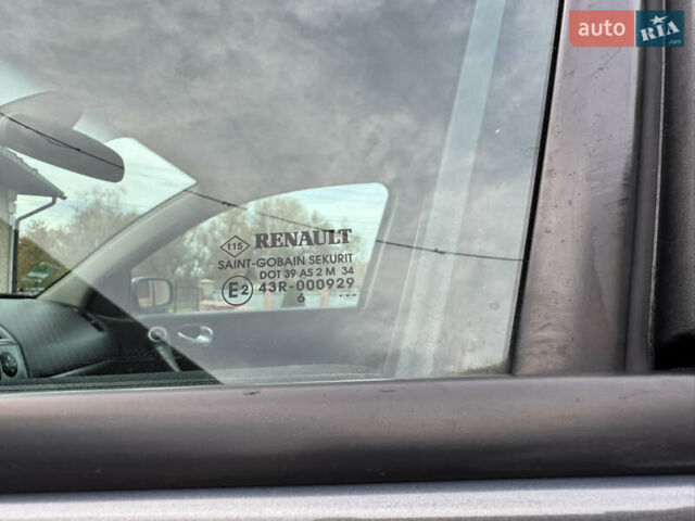 Сірий Рено Меган, об'ємом двигуна 1.6 л та пробігом 106 тис. км за 5999 $, фото 78 на Automoto.ua
