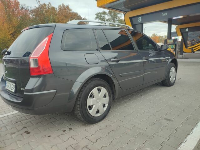 Рено Меган 2007 в Кропивницком (Кировограде) на Automoto.ua Серый Рено Меган, объемом двигателя 1.6 л и пробегом 245 тыс. км за 5500 $, фото 3 на Automoto.ua
