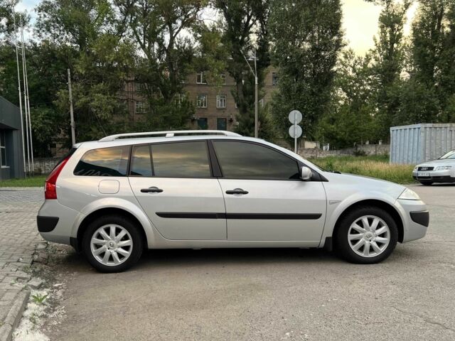 Серый Рено Меган, объемом двигателя 1.6 л и пробегом 190 тыс. км за 5300 $, фото 4 на Automoto.ua