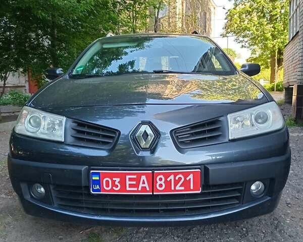 Серый Рено Меган, объемом двигателя 1.6 л и пробегом 211 тыс. км за 5400 $, фото 18 на Automoto.ua