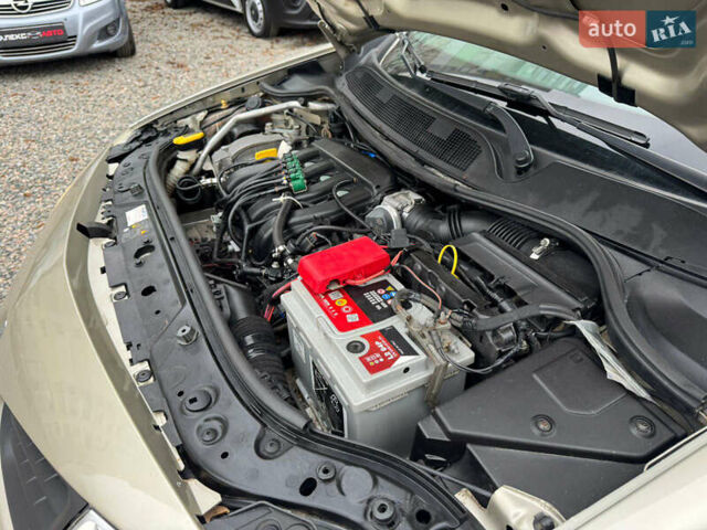 Серый Рено Меган, объемом двигателя 1.6 л и пробегом 236 тыс. км за 5200 $, фото 31 на Automoto.ua