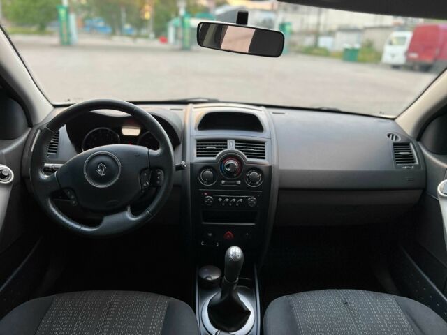 Серый Рено Меган, объемом двигателя 1.6 л и пробегом 190 тыс. км за 5300 $, фото 9 на Automoto.ua