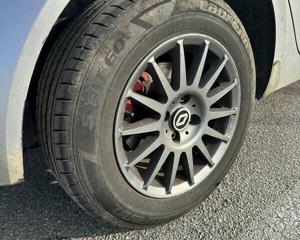 Сірий Рено Меган, об'ємом двигуна 1.87 л та пробігом 349 тис. км за 4400 $, фото 10 на Automoto.ua