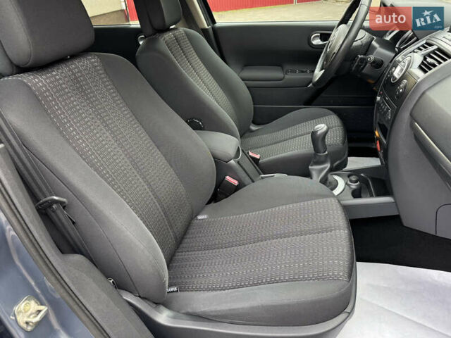 Сірий Рено Меган, об'ємом двигуна 1.6 л та пробігом 106 тис. км за 5999 $, фото 61 на Automoto.ua