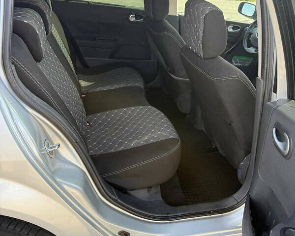 Рено Меган 2007 в Килие на Automoto.ua Серый Рено Меган, объемом двигателя 1.6 л и пробегом 241 тыс. км за 5000 $, фото 9 на Automoto.ua