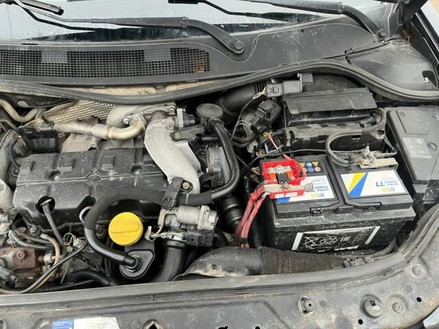 Сірий Рено Меган, об'ємом двигуна 1.9 л та пробігом 330 тис. км за 5500 $, фото 9 на Automoto.ua