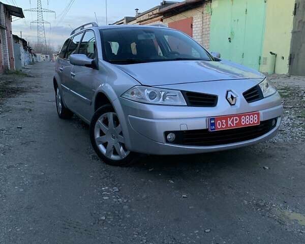 Серый Рено Меган, объемом двигателя 2 л и пробегом 162 тыс. км за 6299 $, фото 1 на Automoto.ua