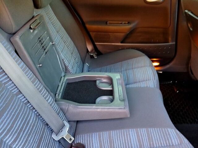 Сірий Рено Меган, об'ємом двигуна 1.6 л та пробігом 223 тис. км за 6200 $, фото 12 на Automoto.ua