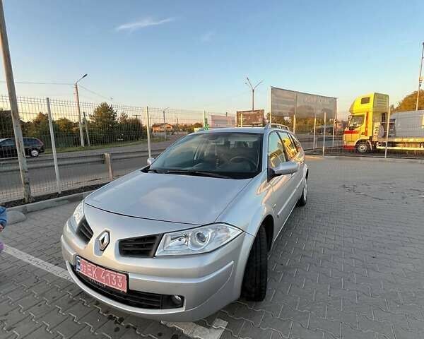 Серый Рено Меган, объемом двигателя 0 л и пробегом 252 тыс. км за 4450 $, фото 6 на Automoto.ua