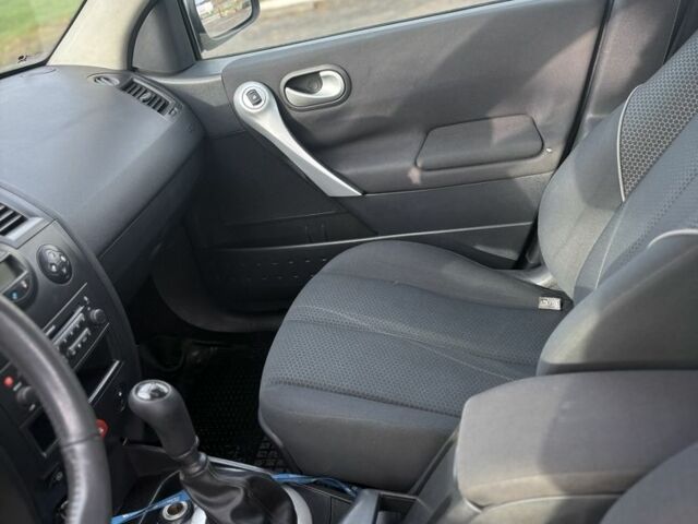 Серый Рено Меган, объемом двигателя 1.6 л и пробегом 215 тыс. км за 5400 $, фото 20 на Automoto.ua