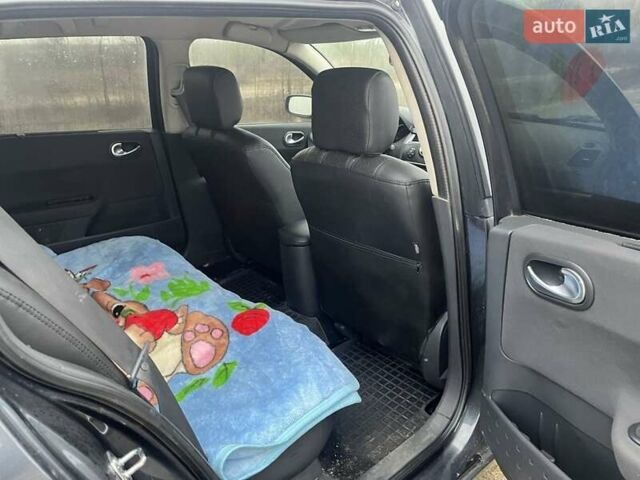 Сірий Рено Меган, об'ємом двигуна 1.9 л та пробігом 330 тис. км за 5500 $, фото 16 на Automoto.ua