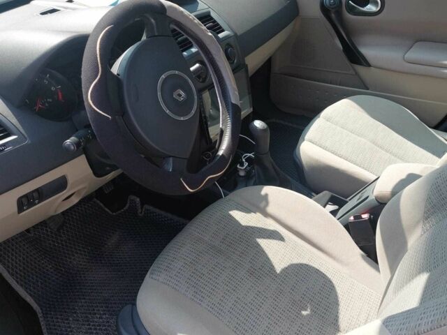 Серый Рено Меган, объемом двигателя 1.6 л и пробегом 270 тыс. км за 3800 $, фото 17 на Automoto.ua