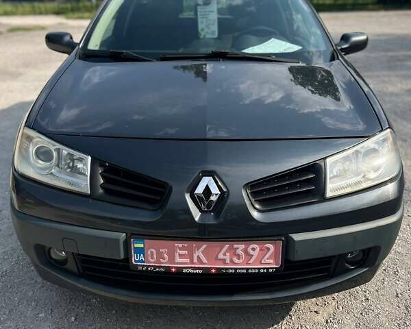 Серый Рено Меган, объемом двигателя 2 л и пробегом 250 тыс. км за 5600 $, фото 2 на Automoto.ua