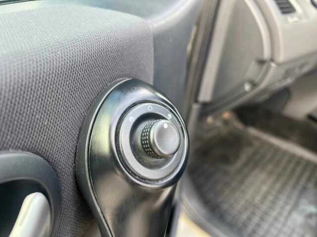 Серый Рено Меган, объемом двигателя 1.5 л и пробегом 342 тыс. км за 4690 $, фото 16 на Automoto.ua