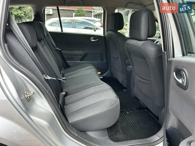 Рено Меган 2007 в Виннице на Automoto.ua Серый Рено Меган, объемом двигателя 1.6 л и пробегом 178 тыс. км за 5850 $, фото 61 на Automoto.ua