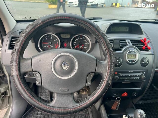 Серый Рено Меган, объемом двигателя 1.5 л и пробегом 342 тыс. км за 4690 $, фото 21 на Automoto.ua