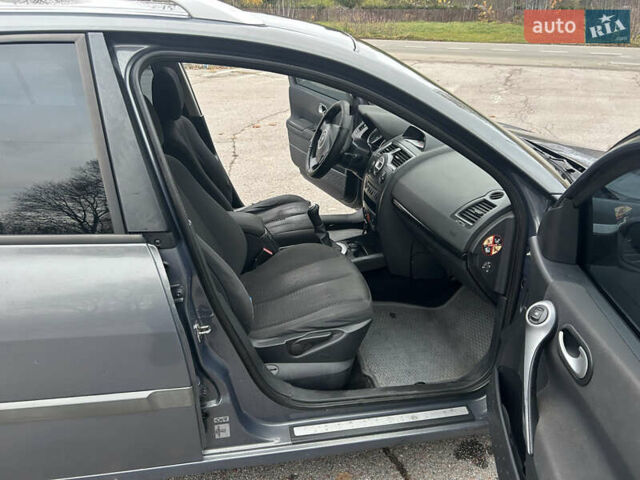 Сірий Рено Меган, об'ємом двигуна 1.6 л та пробігом 507 тис. км за 3700 $, фото 2 на Automoto.ua