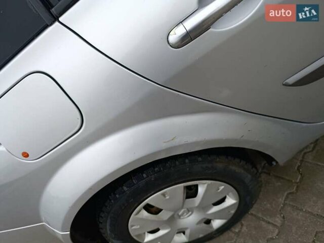 Серый Рено Меган, объемом двигателя 1.9 л и пробегом 309 тыс. км за 4600 $, фото 4 на Automoto.ua