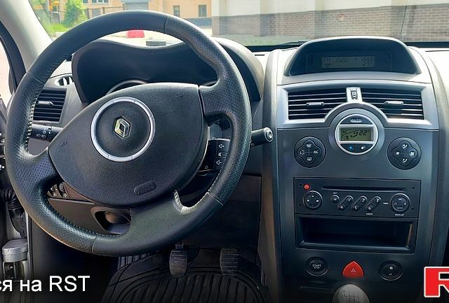 Серый Рено Меган, объемом двигателя 1.5 л и пробегом 203 тыс. км за 5450 $, фото 3 на Automoto.ua