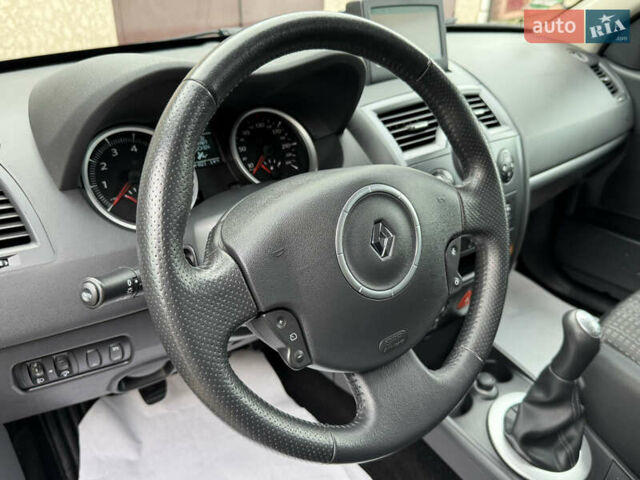 Сірий Рено Меган, об'ємом двигуна 1.6 л та пробігом 106 тис. км за 5999 $, фото 52 на Automoto.ua