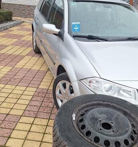 Сірий Рено Меган, об'ємом двигуна 1.6 л та пробігом 74 тис. км за 6800 $, фото 3 на Automoto.ua