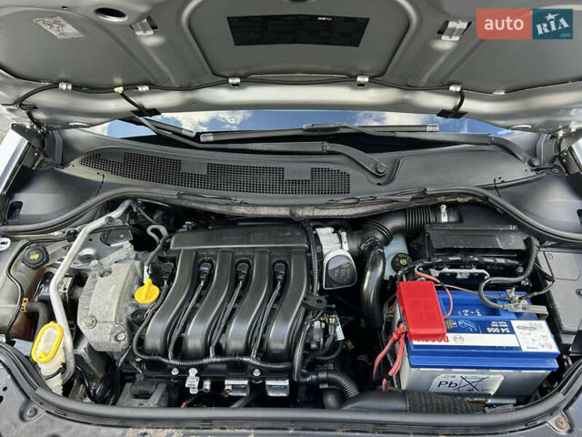 Рено Меган 2007 в Виннице на Automoto.ua Серый Рено Меган, объемом двигателя 1.6 л и пробегом 178 тыс. км за 5850 $, фото 76 на Automoto.ua