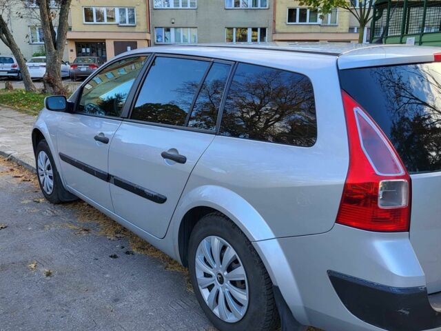 Рено Меган 2007 в Купянске на Automoto.ua Серый Рено Меган, объемом двигателя 1.4 л и пробегом 228 тыс. км за 3300 $, фото 5 на Automoto.ua
