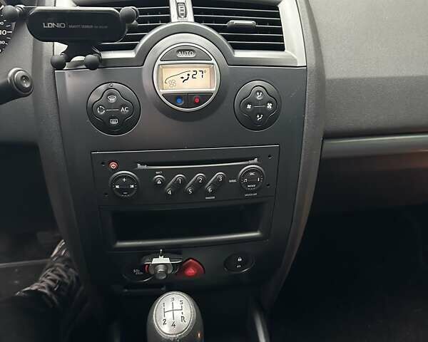 Сірий Рено Меган, об'ємом двигуна 1.6 л та пробігом 174 тис. км за 6000 $, фото 20 на Automoto.ua