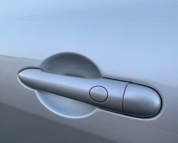 Серый Рено Меган, объемом двигателя 2 л и пробегом 162 тыс. км за 6299 $, фото 74 на Automoto.ua