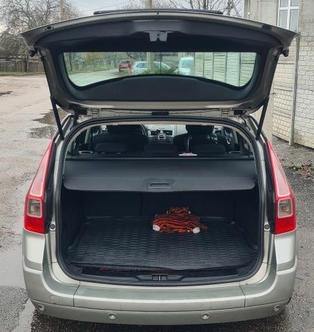 Сірий Рено Меган, об'ємом двигуна 1.6 л та пробігом 320 тис. км за 4600 $, фото 6 на Automoto.ua