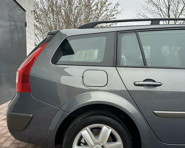 Серый Рено Меган, объемом двигателя 1.6 л и пробегом 174 тыс. км за 5550 $, фото 40 на Automoto.ua