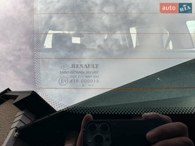 Сірий Рено Меган, об'ємом двигуна 1.6 л та пробігом 106 тис. км за 5999 $, фото 81 на Automoto.ua