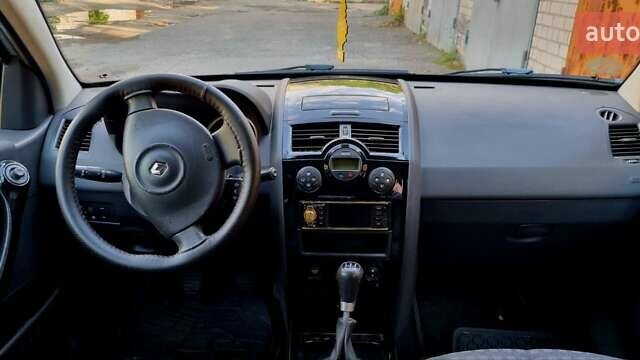 Сірий Рено Меган, об'ємом двигуна 1.6 л та пробігом 212 тис. км за 4900 $, фото 18 на Automoto.ua