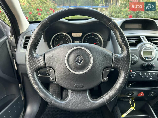 Рено Меган 2007 в Виннице на Automoto.ua Серый Рено Меган, объемом двигателя 1.6 л и пробегом 178 тыс. км за 5850 $, фото 41 на Automoto.ua